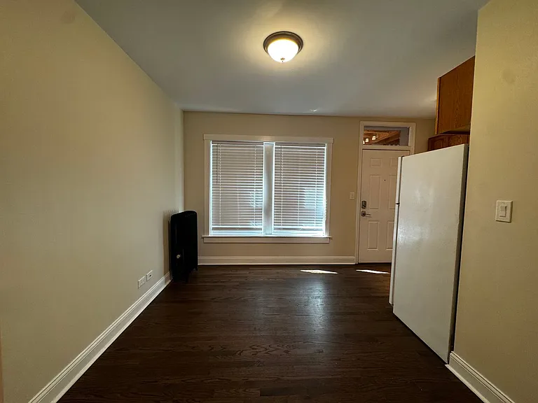 1383 W Greenleaf Ave #1S — Photo 11