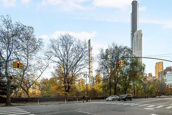 Sold by Weichert Manhattan Midtown | media 21