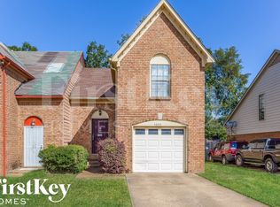 5850 Ridgehill Dr, Memphis, TN 38141