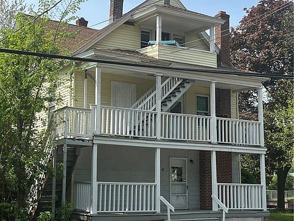 4th image of 44 E Albert St #42