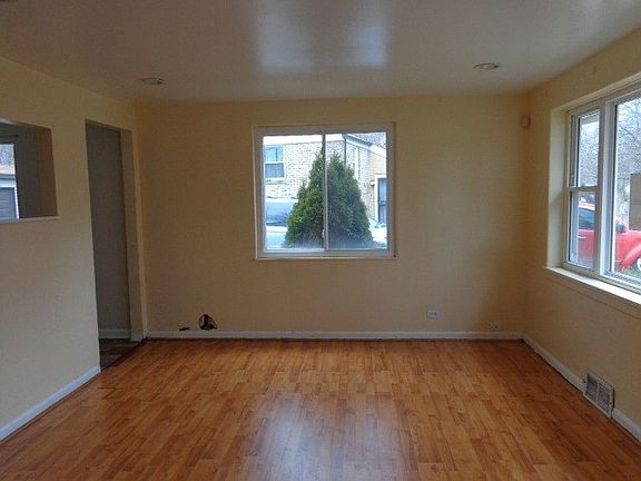 2nd image of 9725 S Luella Ave