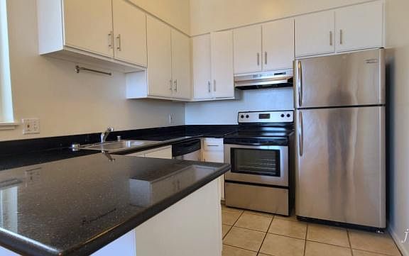 2nd image of 2335 Pacific Ave #F04