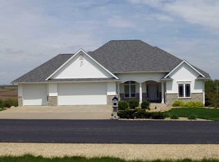 7351 30th Ave, Atkins, IA 52206