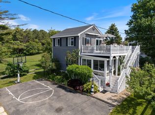 17 Clifford Ln, Wells, ME 04090