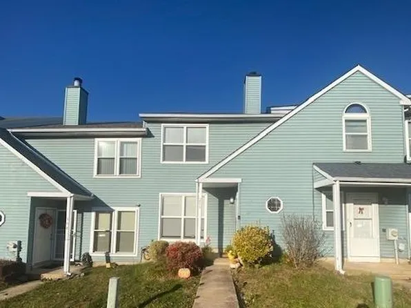 206 White Plains Ct, Newark, DE 19702