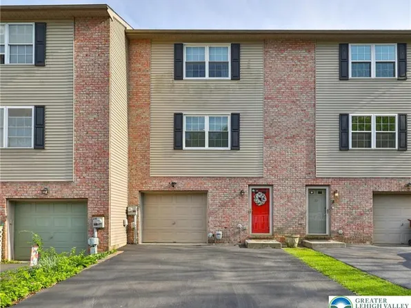 30 Cody Way, Whitehall, PA 18052
