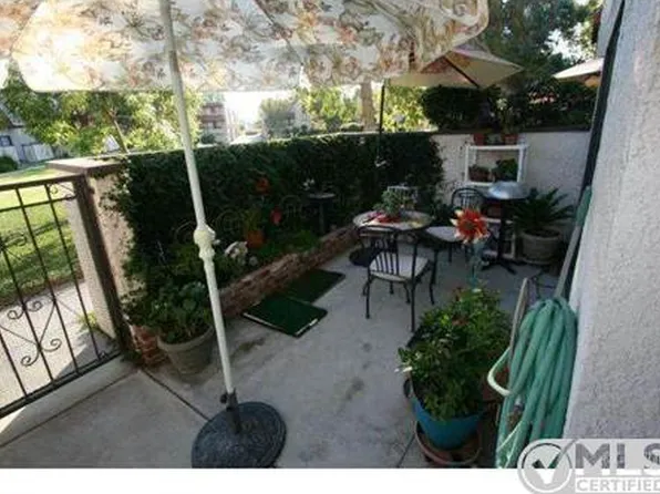 27642 Nugget Dr APT 2, Santa Clarita, CA 91387