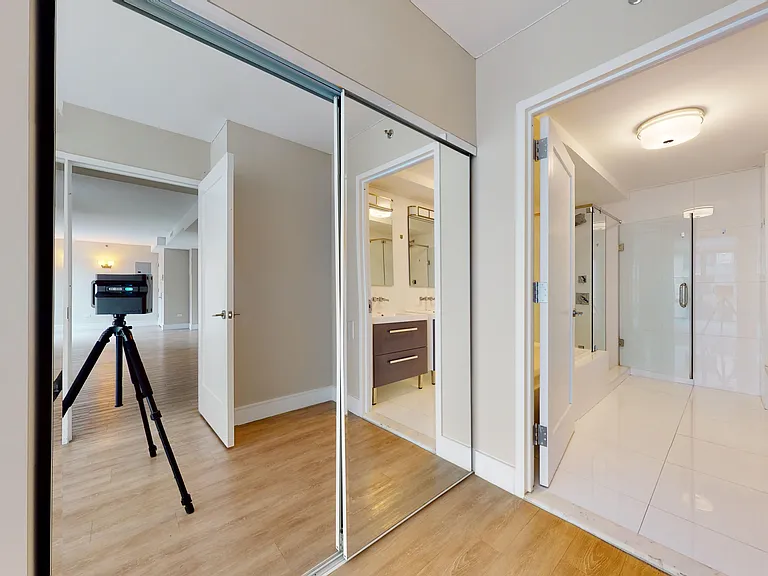 237 E 34th St #1802 — Photo 19