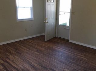 102 E Scarritt St, Springfield, IL 62704