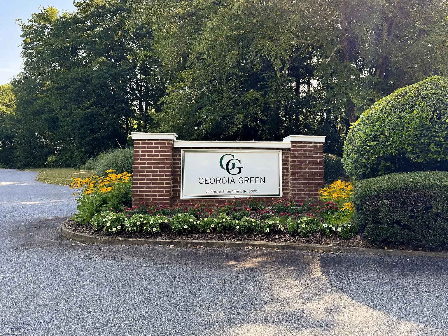 Georgia Green Townhome Apartments — Photo 1