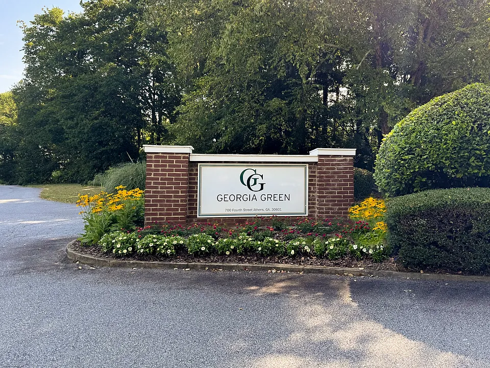 Georgia Green Townhome Apartments