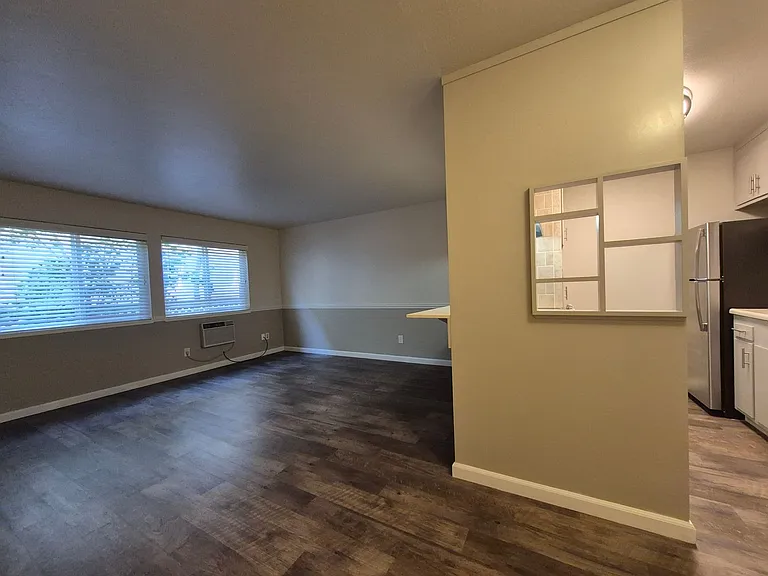 1711 N Street, Sacramento — Photo 13