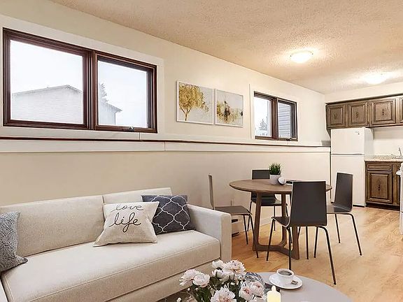 4th image of 5104 56th Ave #101