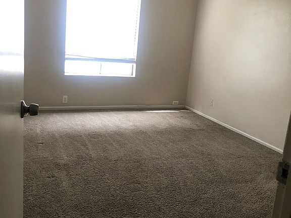 5th image of 204-206 W F St #10