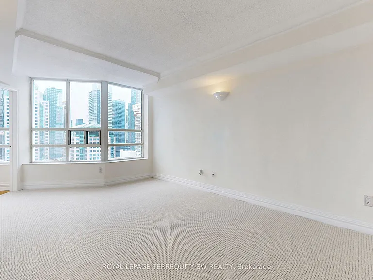 71 Simcoe St #2001 — Photo 23