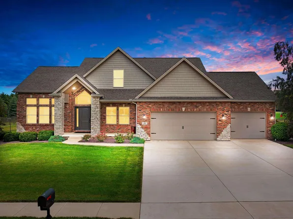 14 Grey Wolf Ct, Morton, IL 61550
