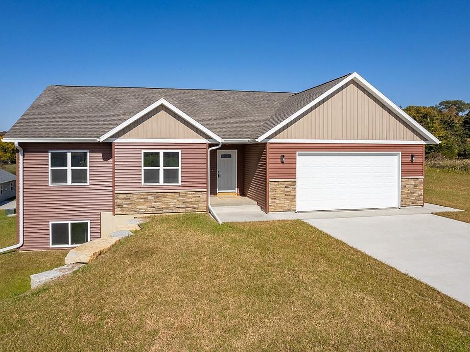 2131 Woodland TR, Reedsburg, WI 53959 Zillow