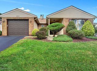 62 Suffolk Way, Marlboro, NJ 07746