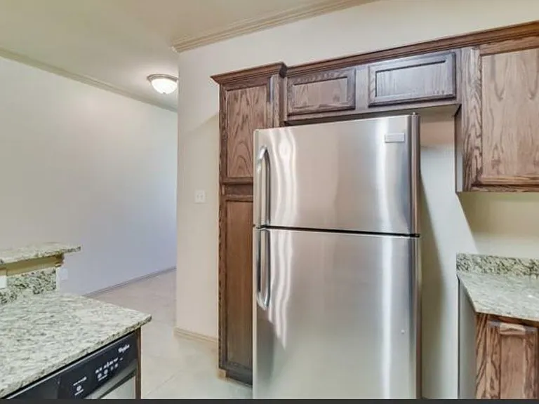 1528 Aldra Dr — Photo 6