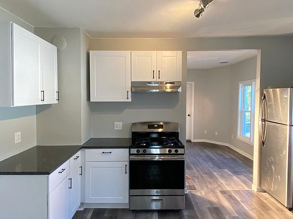 2nd image of 1301 Michigan Ave Unit 2