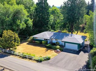 58054 Fisher Ln, Saint Helens, OR 97051
