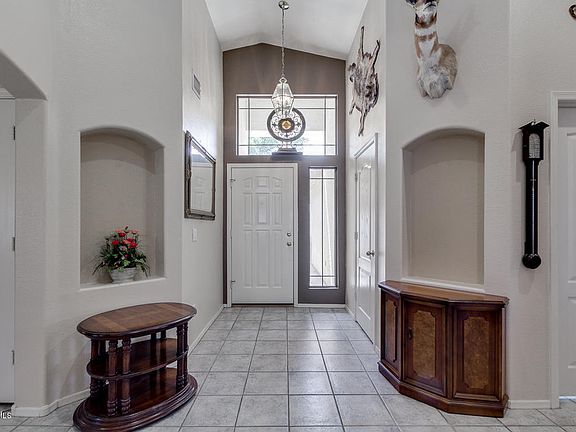 4th image of 10020 W Ross Ave