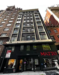 114 East 40th Street in Murray Hill