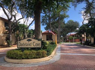 10079 Sw 77th Ct, Miami, FL 33156