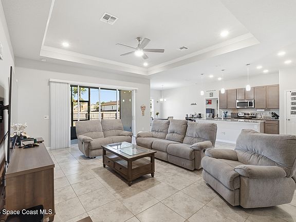 5th image of 2251 Angel Rd