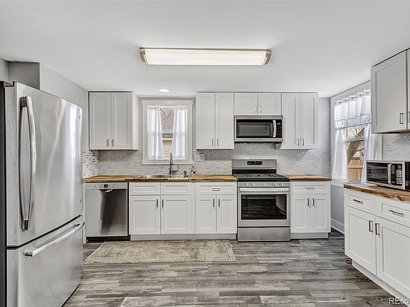 5th image of 423 Phelps Street