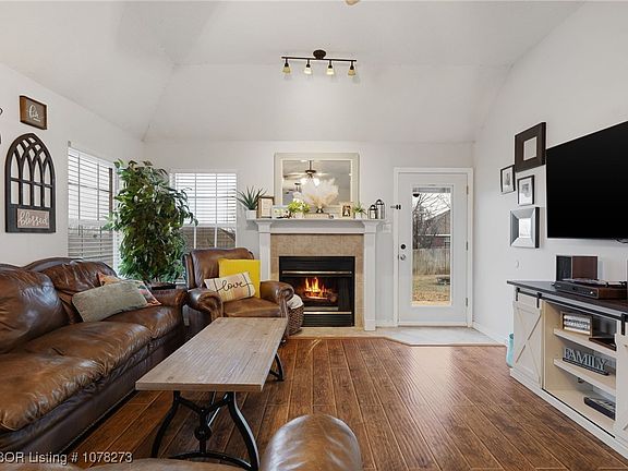 4th image of 2709 Northridge Cir