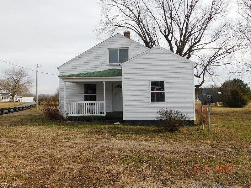 1st image of 7483 Cherry Grove Rd