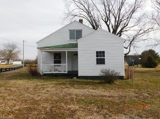 7483 Cherry Grove Rd, Reidsville, NC 27320