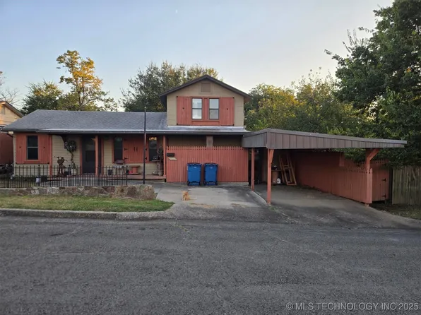 1304 E Delaware Ave #1, McAlester, OK 74501