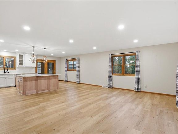 3rd image of 5566 Mary Lake Road