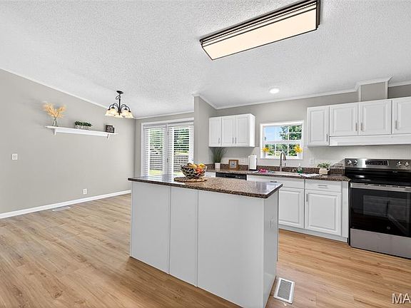 5th image of 30 Dove Ct