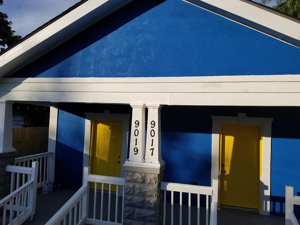 1st image of 9017 Pear St