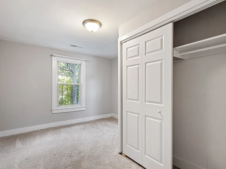 465 Terrace Ave — Photo 9