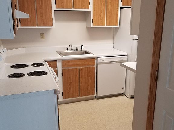 3rd image of 2656 W 38th St APT 2C