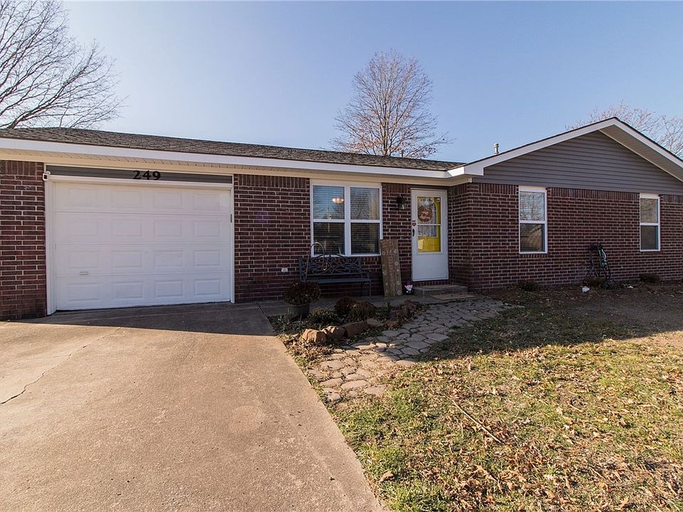 1st image of 249 Kelsey Ln