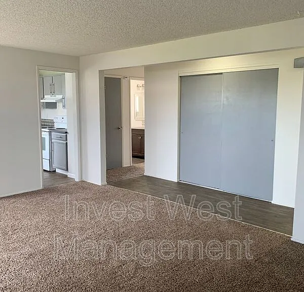 319 NE 104th Ave #D — Photo 4