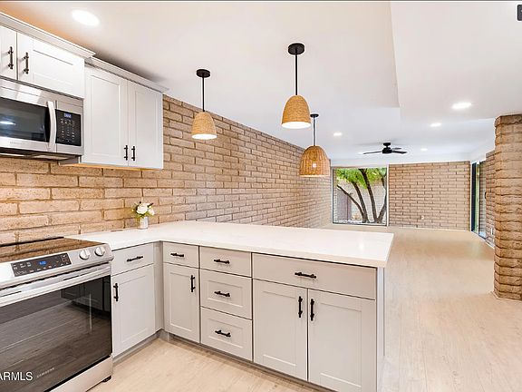 5th image of 27250 N 64th St Unit 7