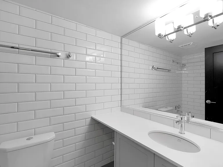 3255 Cook St — Photo 7