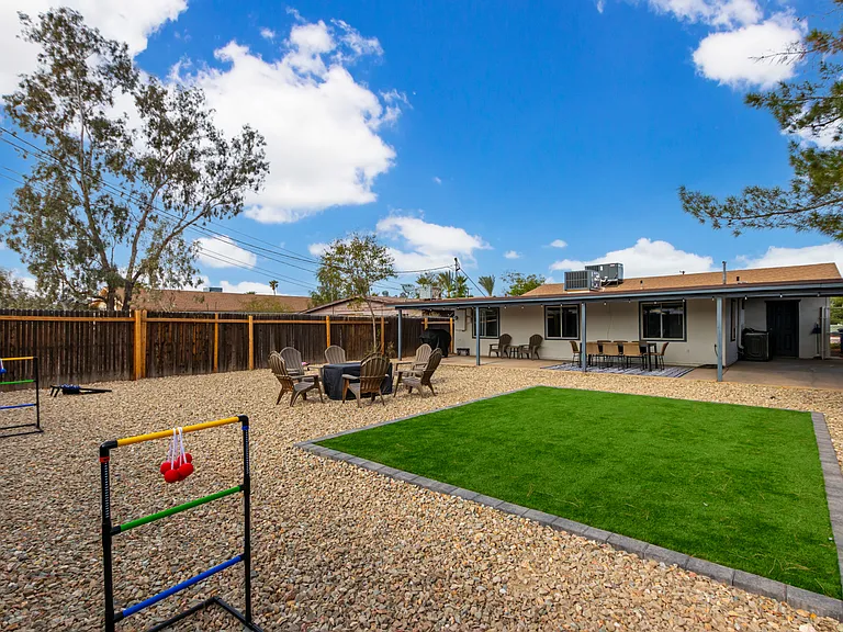 2031 E Orange St — Photo 32