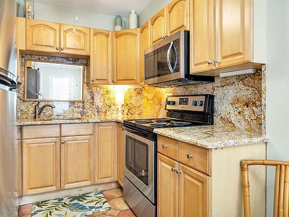 4th image of 401 Peruvian Ave #1050