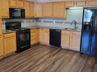 135 Walnut St, Wamego, KS 66547