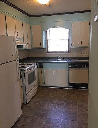 2nd image of 125 Manorwood Ct APT A