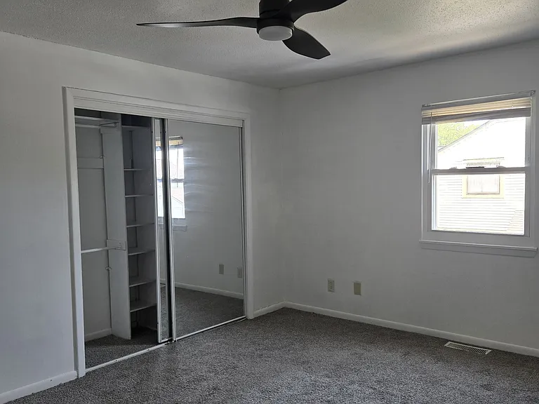 5946 Deerwood Ct — Photo 15