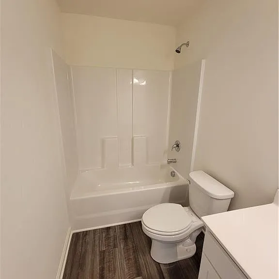 209 Swindon Dr — Photo 26