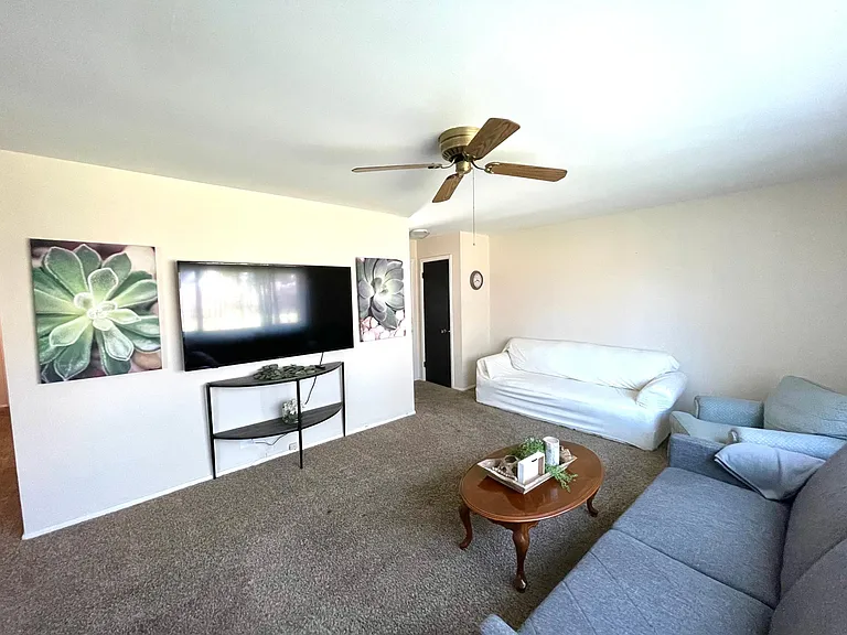 2526 Rochester Ave — Photo 8